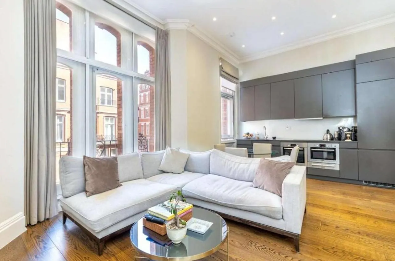 Aparthotel Central Park Apartment With Stunning Nyc Skyline View New York USA